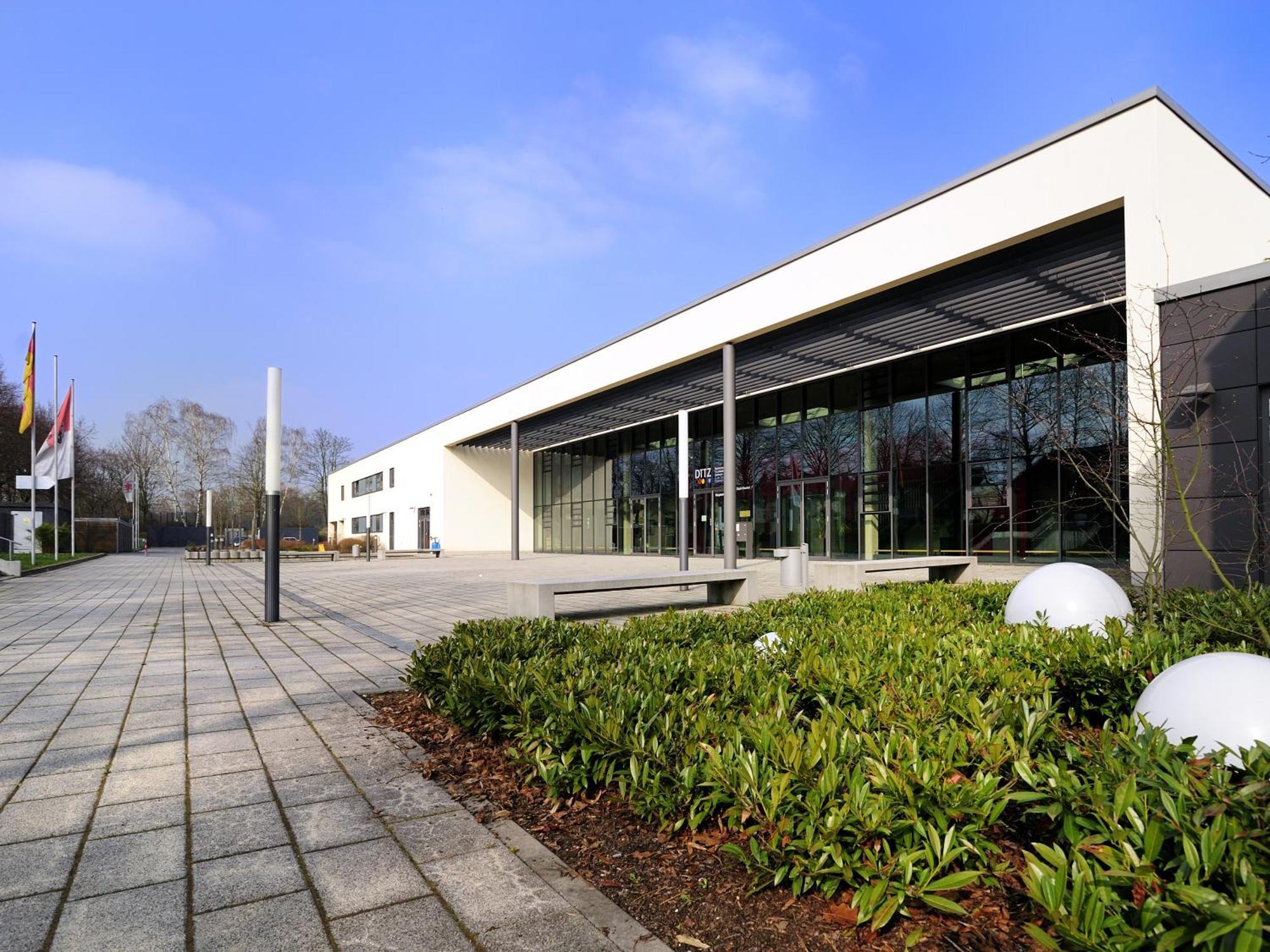 Sporthotel Borussia Duesseldorf Exterior photo